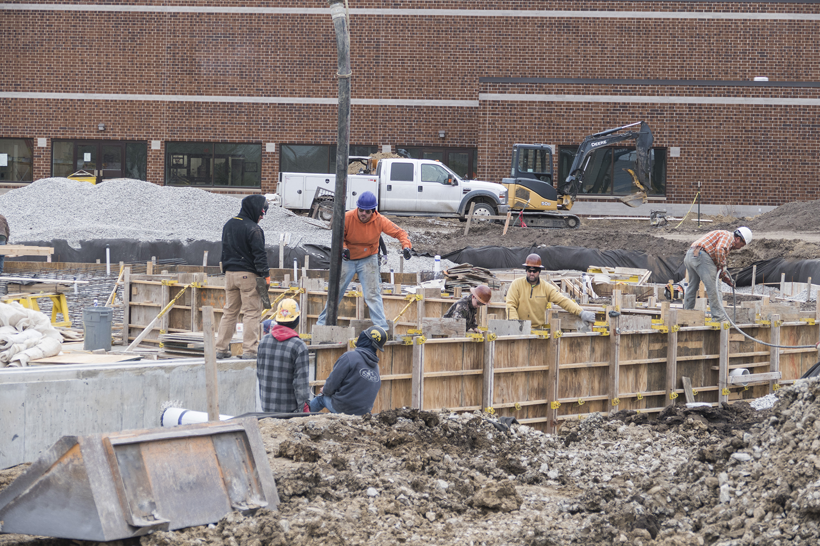 P1220044 fpr pool construction.jpg